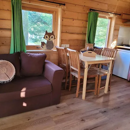 Wooden I Boomhut Op Recreatiepark Mastendol Rijen