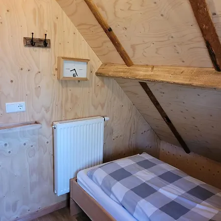 Wooden Lodge - Boomhut Op D'N Mastendol - Rijen, Brabant Semesterbostad *
