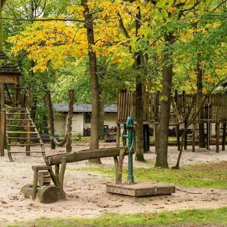 Wooden - Boomhut Op D'n Mastendol - Rijen, Brabant Rijen