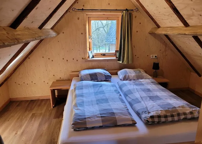 Wooden I Boomhut Op Recreatiepark Mastendol *