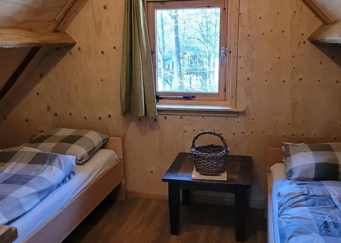 Wooden I Boomhut Op Recreatiepark Mastendol * Rijen